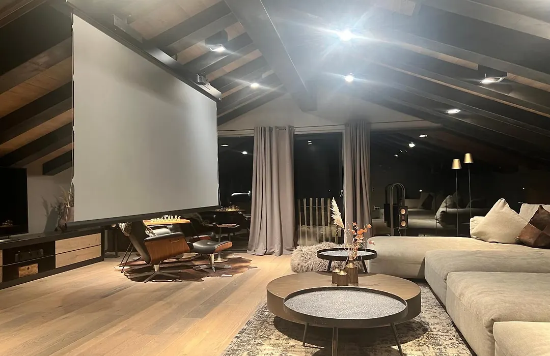 Chalet S - 5 Sterne Luxus Ferienhaus direkt am Eibsee und Zugspitze-1